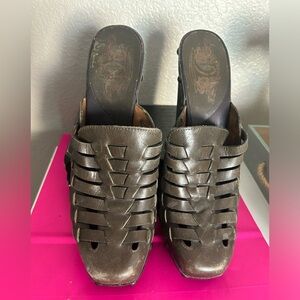 Nine West vintage America mules size 8